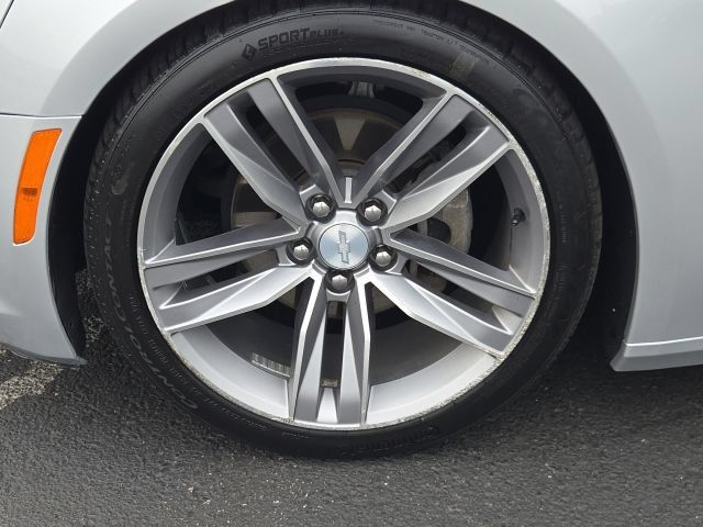 Used 2018 Chevrolet Camaro LT w/ RS Package RWD image 15