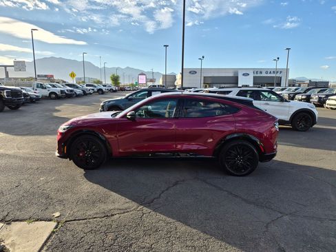 Used 2025 Ford Mustang Mach-E Premium w/ Sport Appearance Package AWD/4WD image 10
