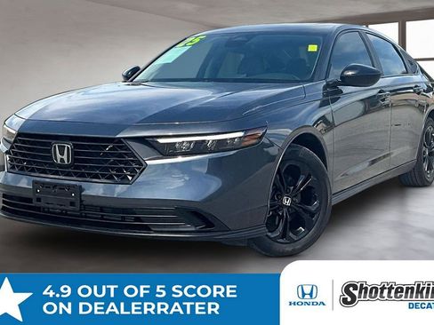 Used 2025 Honda Accord SE image 1