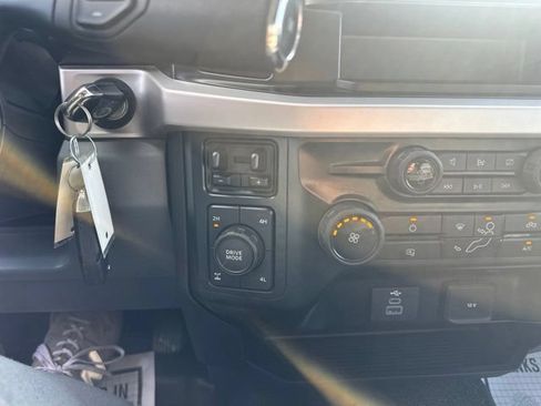 Certified 2023 Ford F250 XL w/ XL Chrome Package AWD/4WD image 40