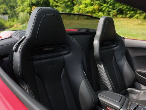 Used 2018 Audi R8 V10 plus w/ Full Leather Package image 27