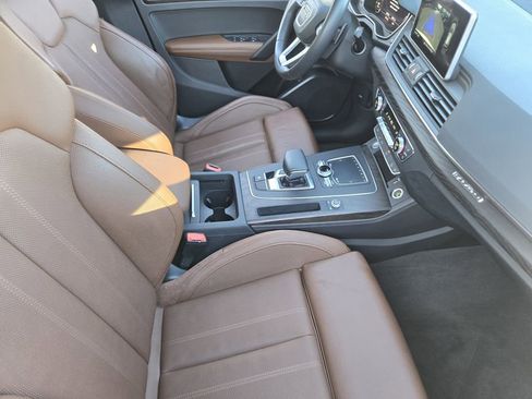 Used 2020 Audi Q5 e Premium Plus w/ Premium Plus Package image 18