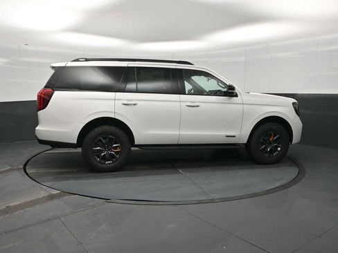 New 2026 Ford Expedition Tremor image 9