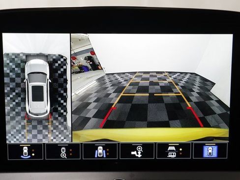 Certified 2024 Chevrolet Blazer RS w/ Driver Confidence II Package image 11