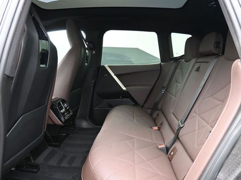 Used 2023 BMW iX xDrive50 w/ Sport Package image 22