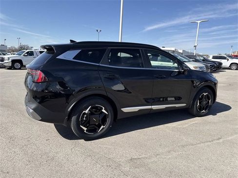 New 2026 Kia Sportage EX w/ EX Panorama Roof Package image 2