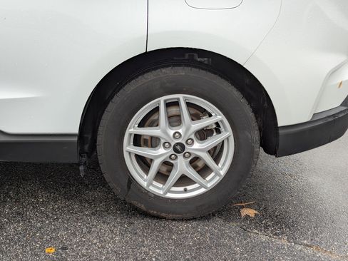 Used 2024 Ford Edge SEL image 27