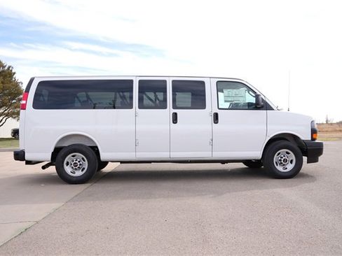 New 2025 GMC Savana 3500 LS image 3
