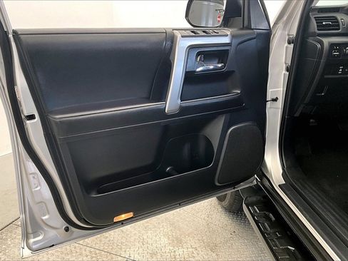 Used 2024 Toyota 4Runner SR5 image 17