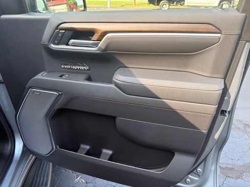 Certified 2026 Chevrolet Silverado 1500 High Country AWD/4WD image 15