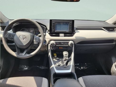 Used 2020 Toyota RAV4 XLE w/ Convenience Package AWD/4WD image 11