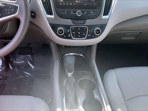 Used 2025 Chevrolet Malibu LT image 15