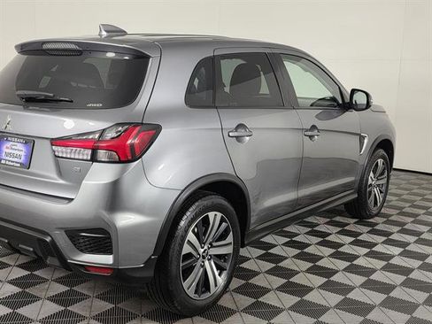 Used 2021 Mitsubishi Outlander Sport Black Edition image 4