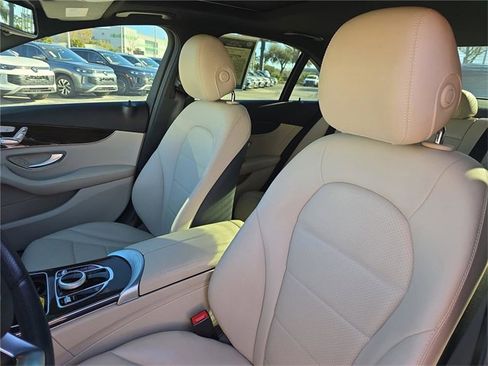 Used 2018 Mercedes-Benz C 300 Sedan image 12