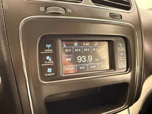 Used 2019 Dodge Journey SE w/ Connectivity Group FWD image 28