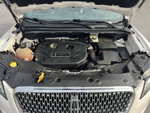 Used 2019 Lincoln MKC Reserve image 28