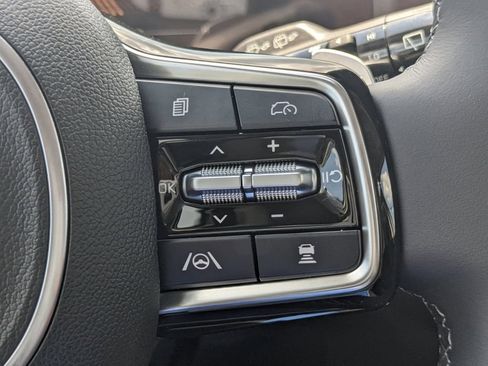 Used 2025 Kia Sorento EX AWD/4WD image 26