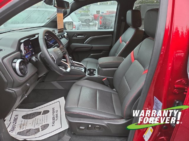 Used 2026 Chevrolet Colorado Z71 w/ Technology Package AWD/4WD image 13