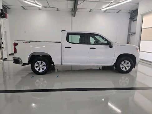Used 2023 Chevrolet Silverado 1500 W/T w/ Trailering Package AWD/4WD image 9