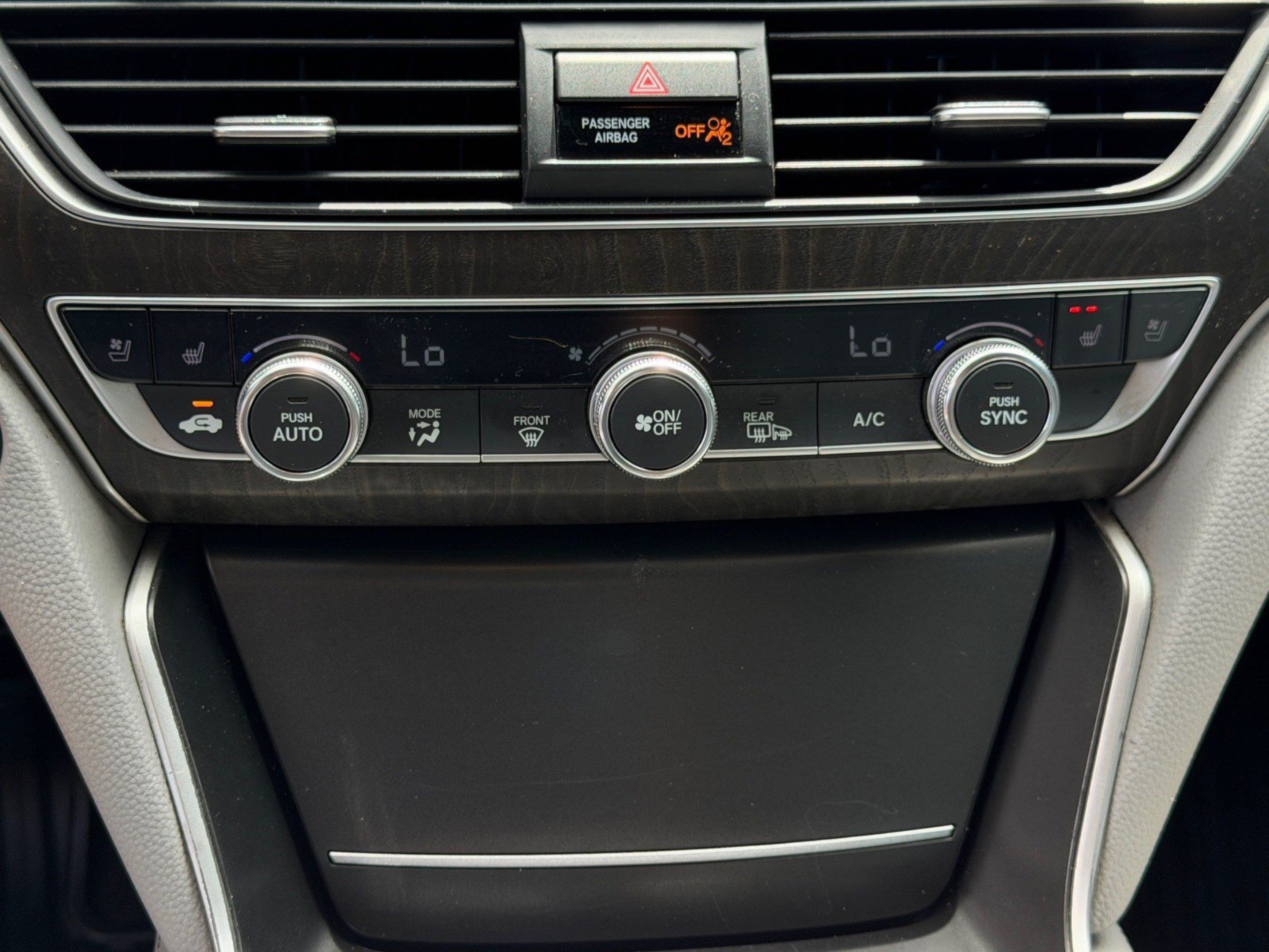 Used 2019 Honda Accord Touring image 30