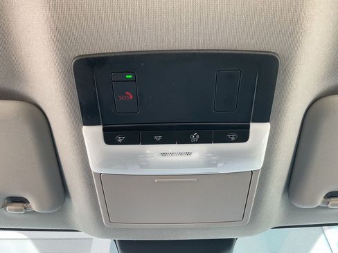 Used 2025 Nissan Sentra SV FWD image 12