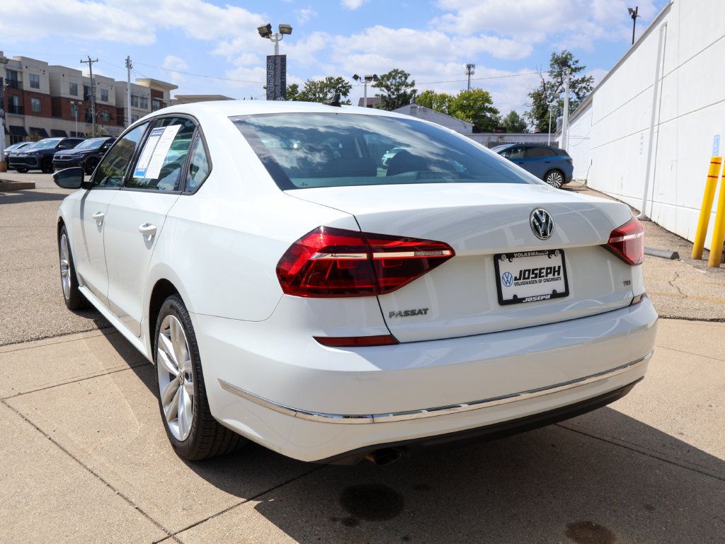 Used 2019 Volkswagen Passat 2.0T Wolfsburg FWD image 3