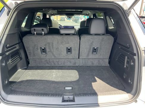 Certified 2025 Buick Enclave Avenir w/ Super Cruise Package FWD image 23