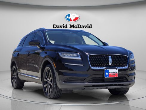 Used 2022 Lincoln Nautilus Reserve w/ Monochromatic Package AWD/4WD image 7