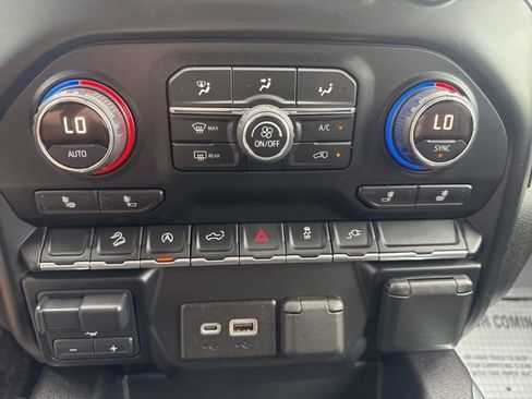Used 2019 Chevrolet Silverado 1500 RST AWD/4WD image 24