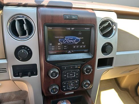 Used 2013 Ford F150 King Ranch w/ King Ranch Luxury Pkg AWD/4WD image 20