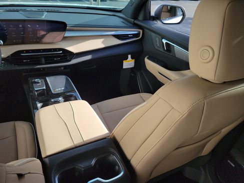 New 2026 Buick Enclave Preferred image 17