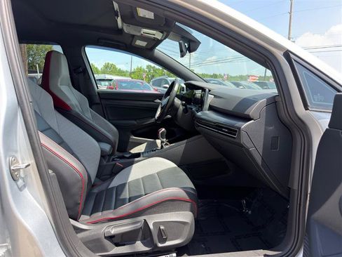 Used 2022 Volkswagen GTI SE FWD image 26