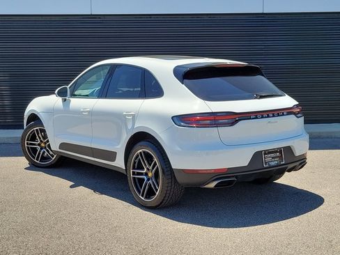 Certified 2021 Porsche Macan AWD/4WD image 3