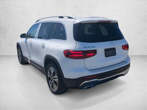 New 2026 Mercedes-Benz GLB 250 image 9