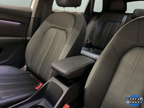 Used 2024 Audi Q4 e-tron Premium Plus image 59