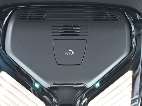 Used 2024 BMW X5 xDrive40i w/ Premium Package image 28