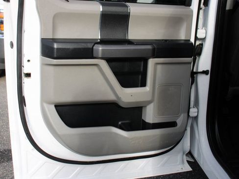 Used 2019 Ford F550 4x4 Crew Cab Super Duty image 31