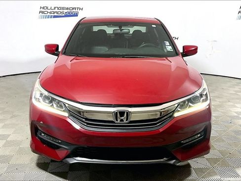 Used 2017 Honda Accord Sport Special Edition image 2