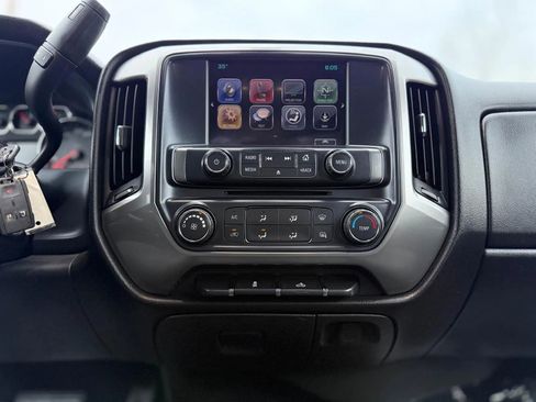 Used 2018 Chevrolet Silverado 1500 LT image 17