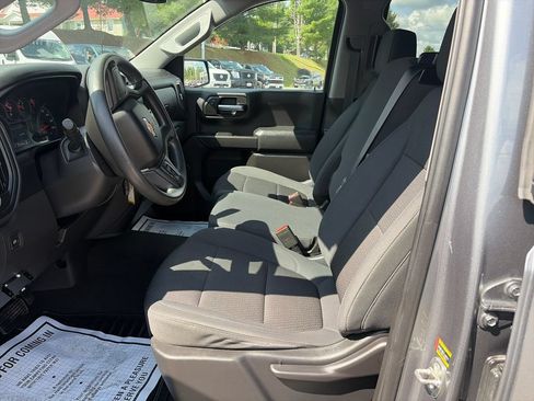 Used 2020 Chevrolet Silverado 1500 Custom w/ Custom Value Package AWD/4WD image 32
