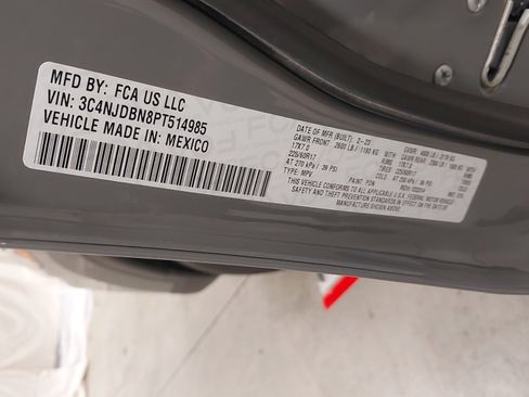 Used 2023 Jeep Compass Latitude w/ Convenience Group image 34