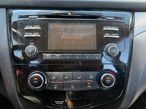 Used 2016 Nissan Rogue S AWD/4WD image 13
