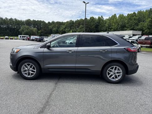 Used 2024 Ford Edge SEL AWD/4WD image 4