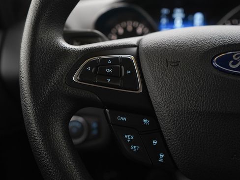 Used 2018 Ford Escape SE w/ Ford Safe & Smart Package FWD image 24