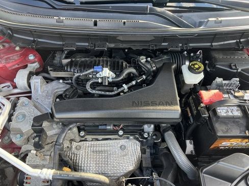 Certified 2017 Nissan Rogue S image 23