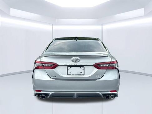 Used 2022 Toyota Camry XSE AWD/4WD image 7