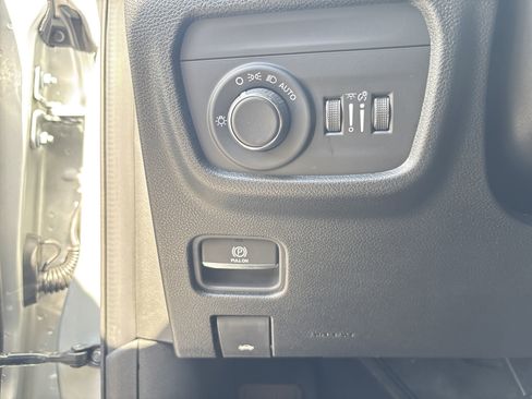 New 2025 Jeep Grand Cherokee Laredo X w/ Luxury Tech Group I image 20