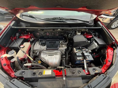 Used 2016 Toyota RAV4 SE image 32