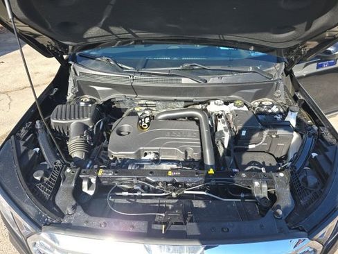 Used 2024 GMC Terrain Denali w/ Black Diamond Edition image 14