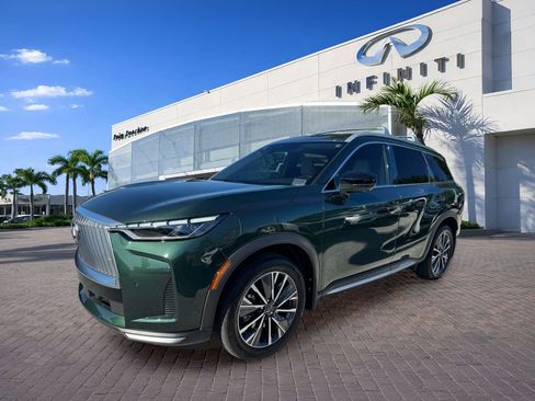 Certified 2026 INFINITI QX60 Luxe w/ Cargo Package FWD image 3
